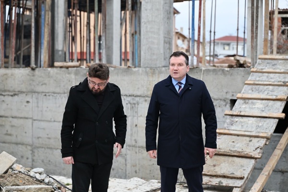 Başkan Balcıoğlu, Gazitepe Camii’nin yapımını inceledi