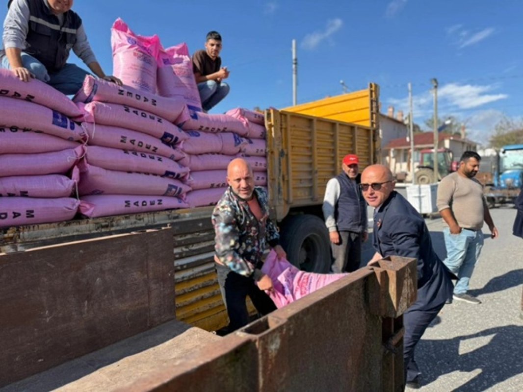 Sayalar, Çayırdere, Gazitepe ve Kadıköy'e Sertifikalı Buğday Tohumu Dağıtımı
