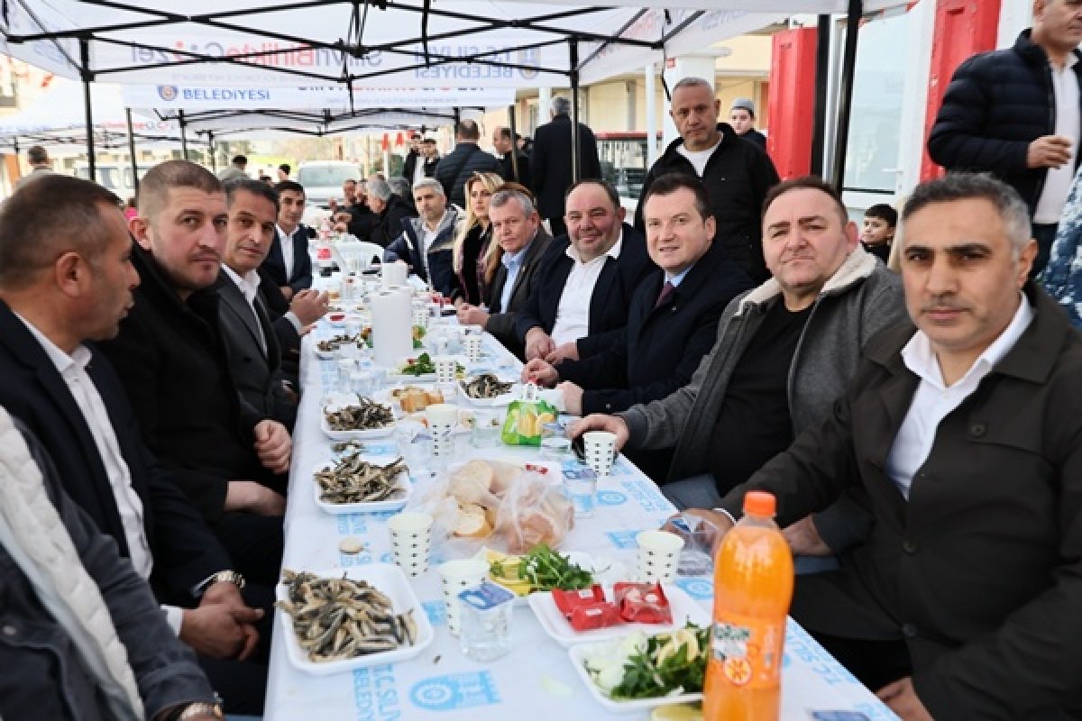 Başkan Balcıoğlu, Hamsi Şenliği’ne katıldı